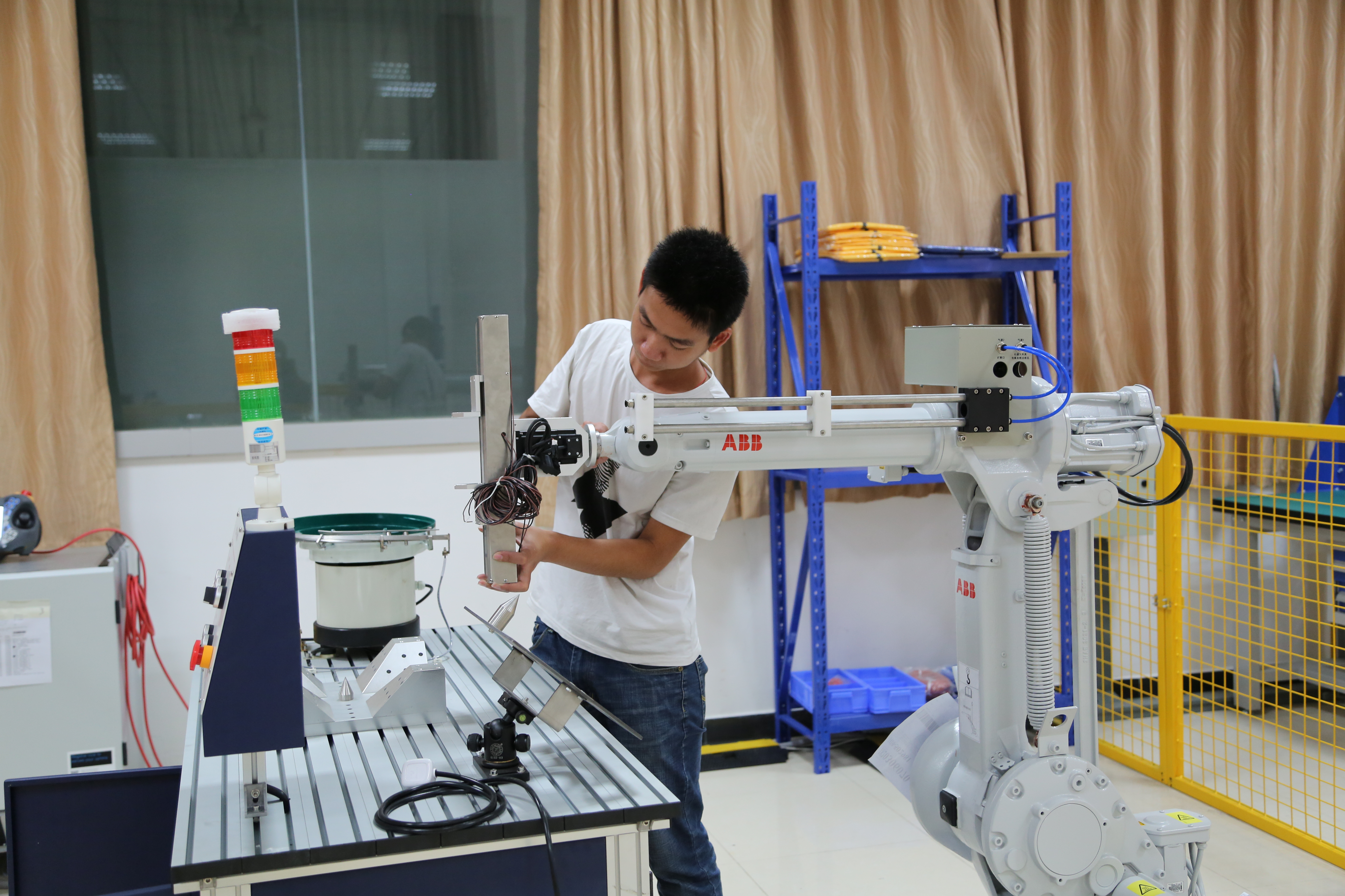 williamhill威廉希尔官网